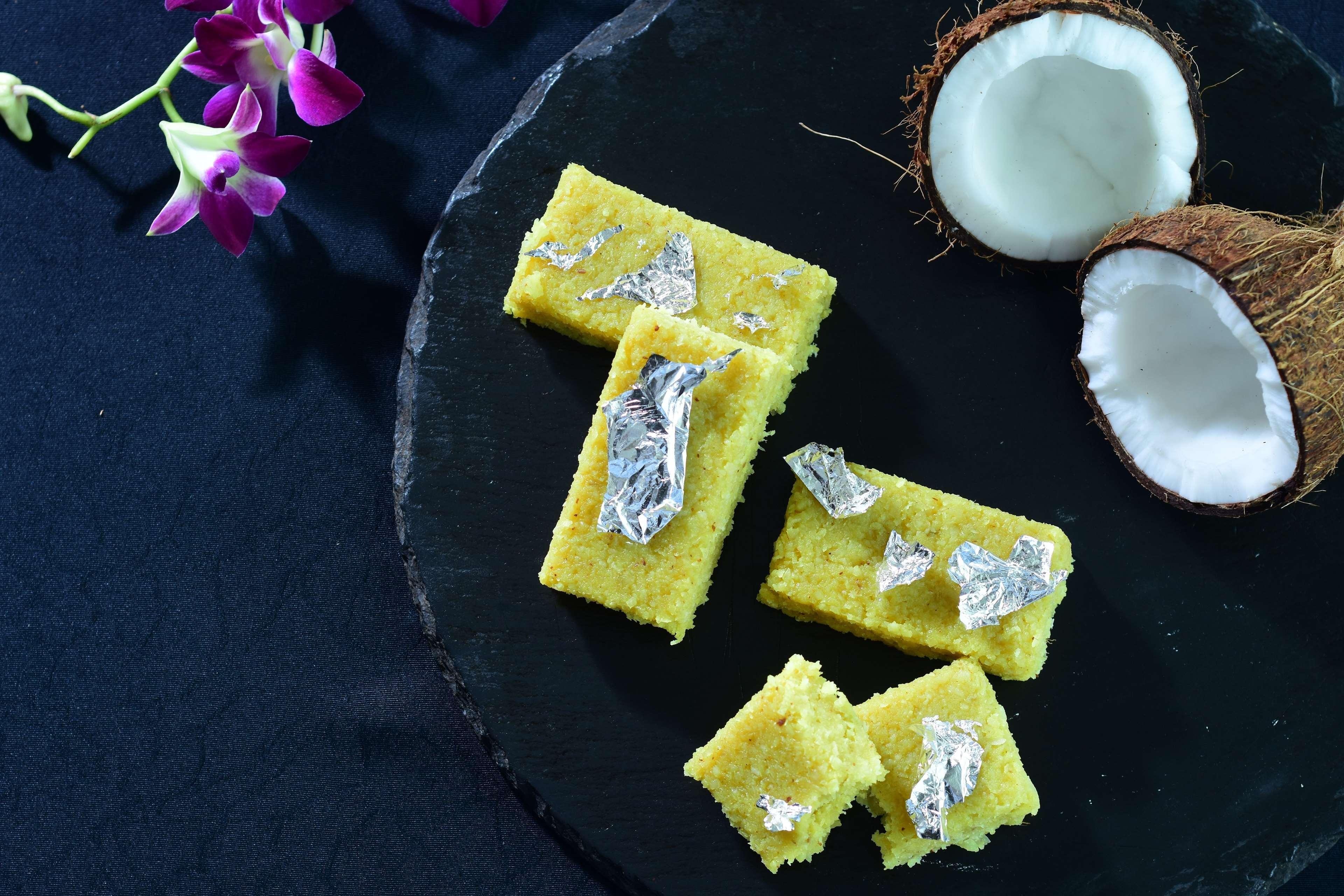 Hilton Mumbai International Airport Hotel Екстер'єр фото Coconut halwa