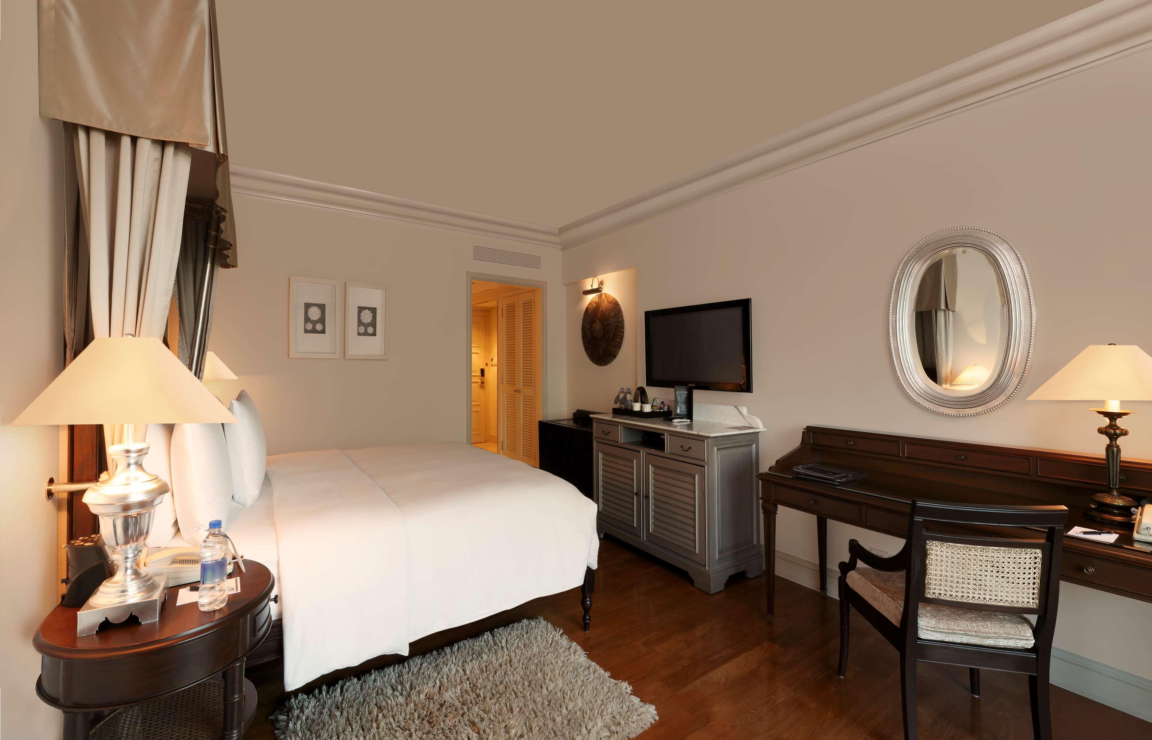 Hilton Mumbai International Airport Hotel Екстер'єр фото A room at the hotel