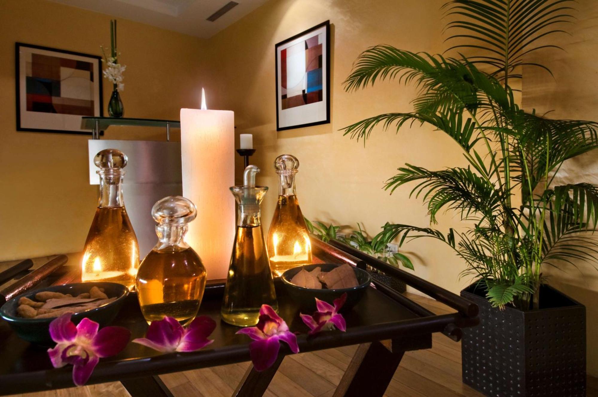 Hilton Mumbai International Airport Hotel Екстер'єр фото Spa at the Hilton San Francisco
